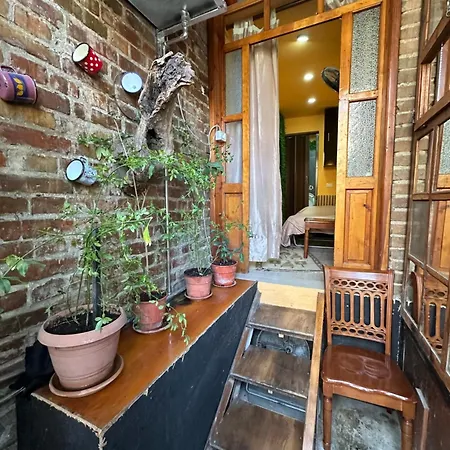 Sleep Wash And Go Box Apartman Tirana